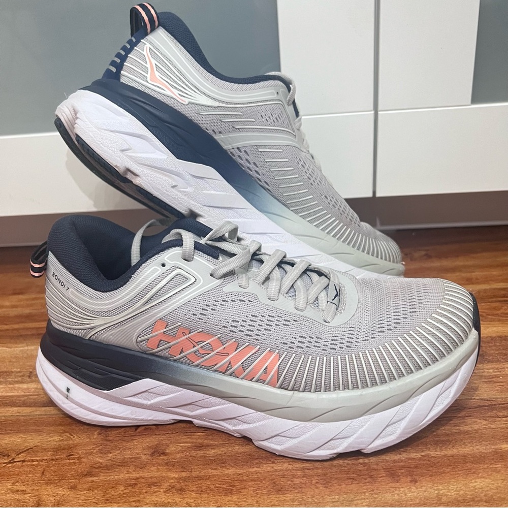 HOKA One Bondi 7 Sneakers